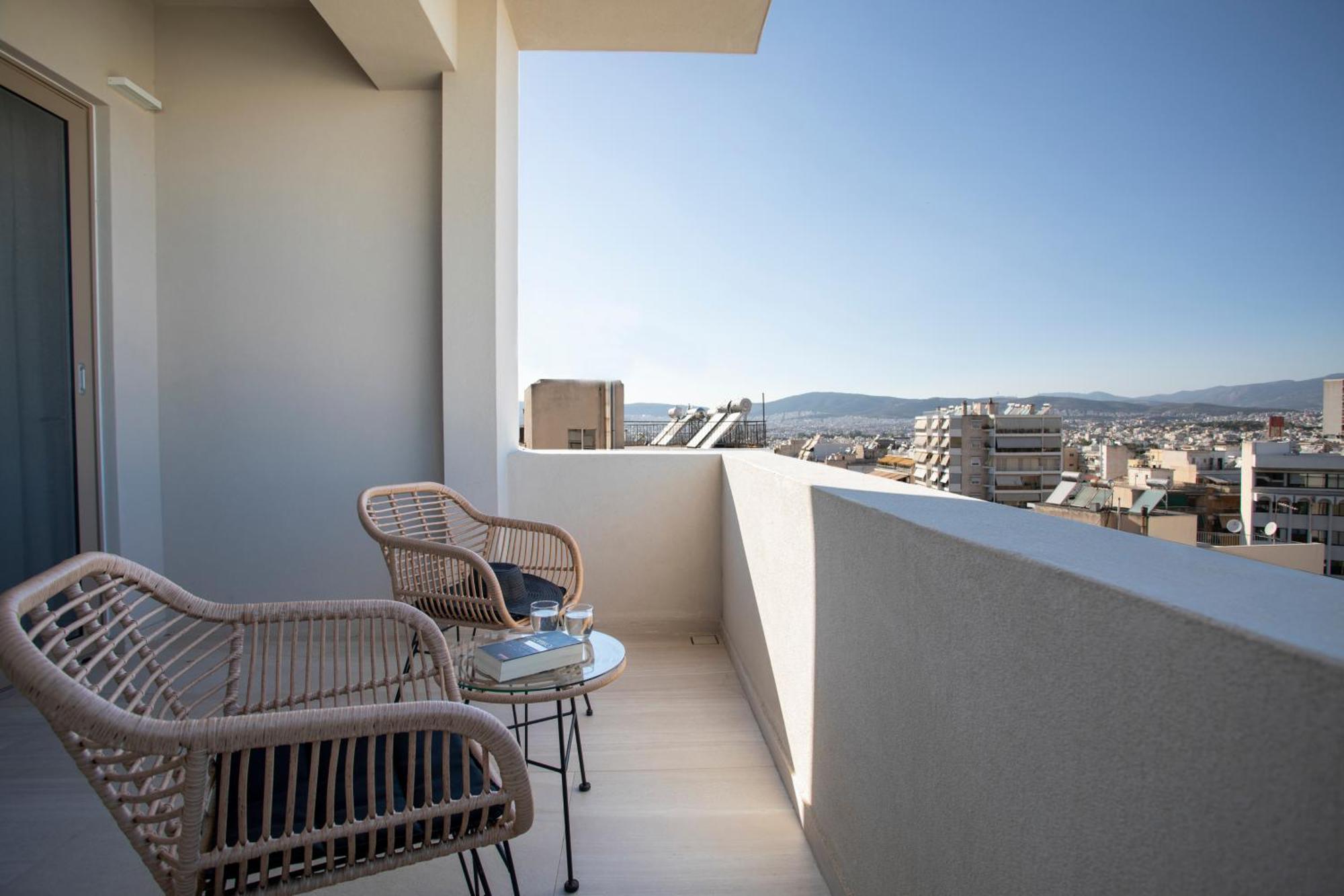 Superior Double or Twin Room with City View,1077482752:JPEG