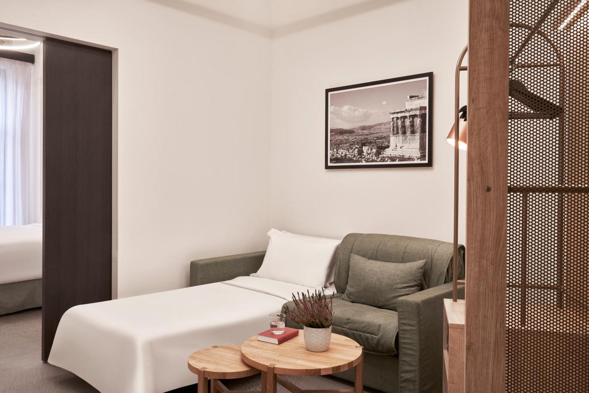 Deluxe Family Suite