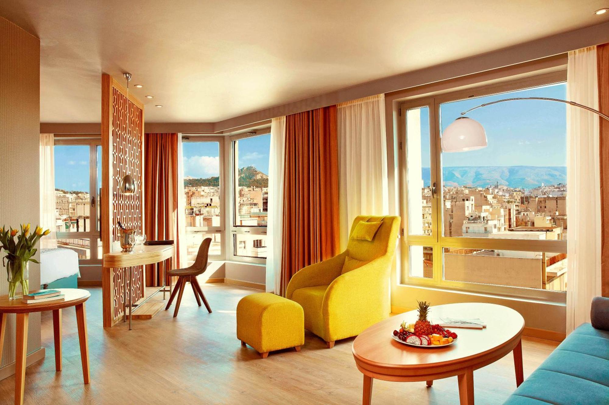 Junior Suite with City View