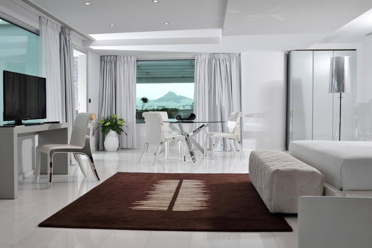 Executive Penthouse Suite