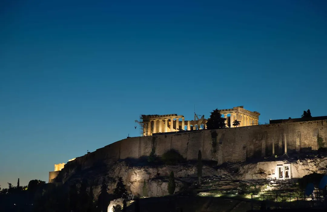 Ad Athens Luxury Rooms & Suites-1