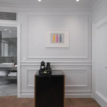 Praxitelous Luxury Suites-2