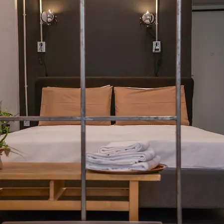 Virginia'S Boutique Apartments-3