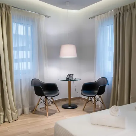 Ad Athens Luxury Rooms & Suites-3